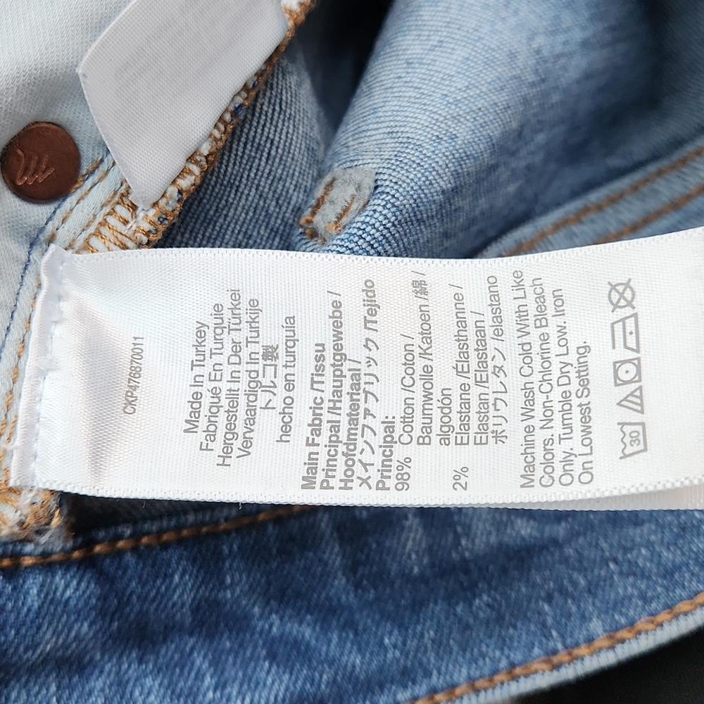 Madewell Tall Kick Out Crop Jeans Brinton Wash + Stretch Size 28 Tall Raw Hem - Picture 13 of 15